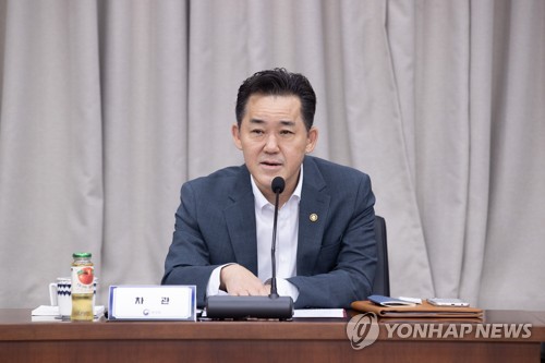 환경차관 "전 정부 4대강 보·개방 결정 편향됐다면 원상회복"