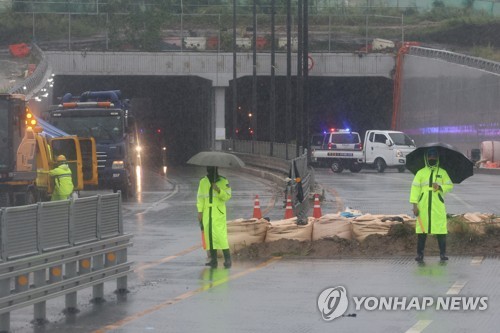 오송 지하차도 '오인 출동' 했다더니…"경찰, 아예 출동 안한듯"
