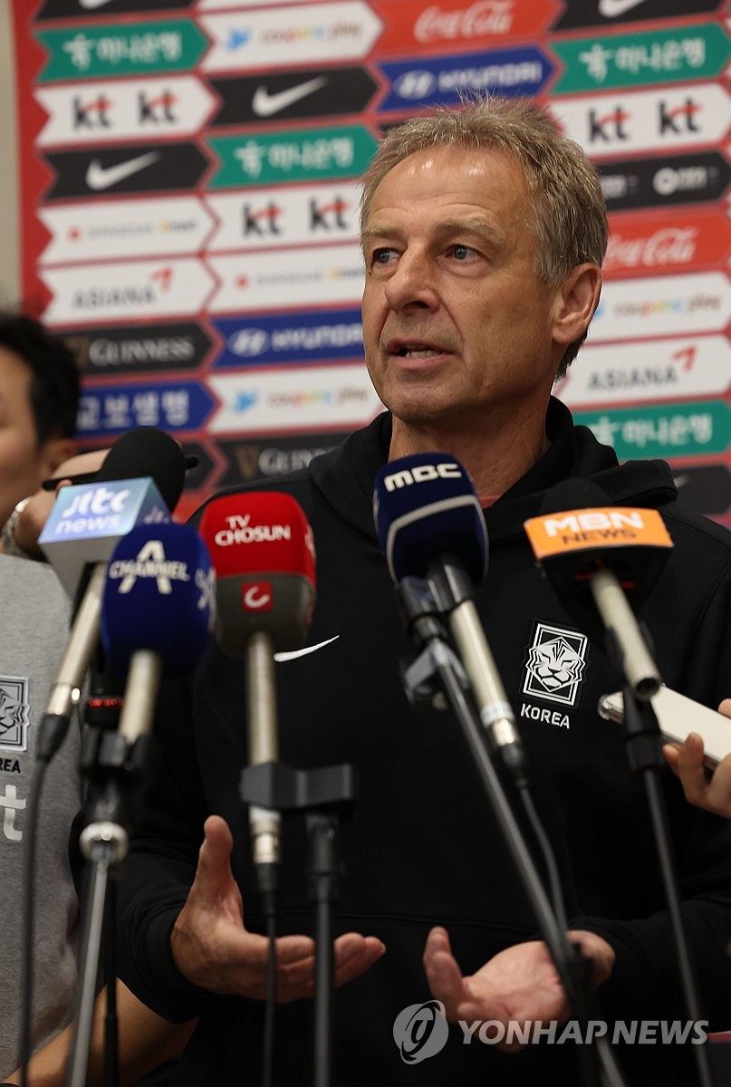 Jurgen Klinsmann, head coach of the South Korean men's football team, speaks to reporters at Incheon International Airport, west of Seoul, on Sept. 14, 2023. (Yonhap)