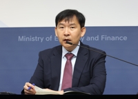  경제둔화 완화 진단속 대내외 리스크관리 빈틈없어야