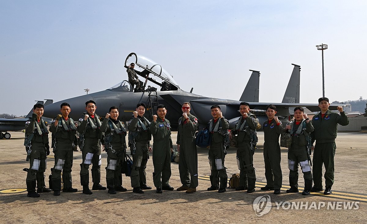 S. Korean, U.S. pilots conduct Buddy Squadron | Yonhap News Agency