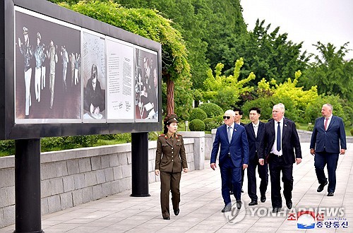 Delegación parlamentaria rusa en Corea del Norte