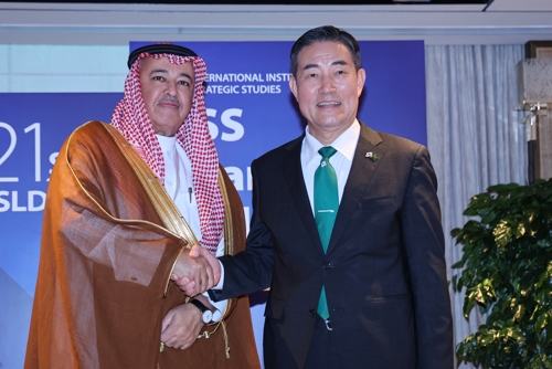 وزير الدفاع الكوري الجنوبي يلتقي مساعد وزير الدفاع للشؤون التنفيذية السعودي