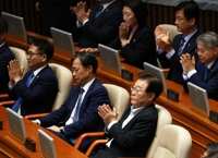 민주 '의장경선 당심반영·대표사퇴 예외' 난상토론…공개이견도
