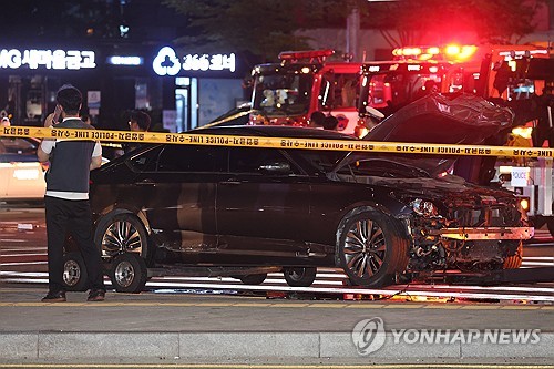 9 dead, 4 injured as car plows into pedestrians in central Seoul