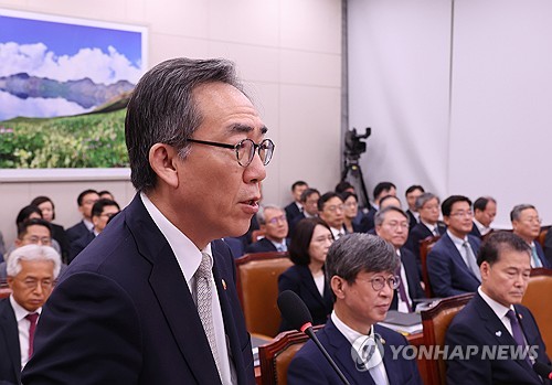  FM Cho voices caution over calls for S. Korea to consider nuclear options