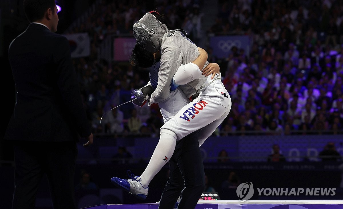 (LEAD) (Olympics) Decorated Fencer Completes Career Puzzle With 1st ...