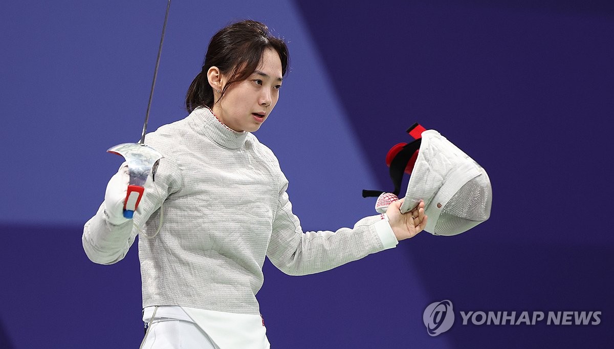 Jisoo Yoon, silver medalist in fencing at the Paris Olympics, announces retirement… “Preparing for a new journey”