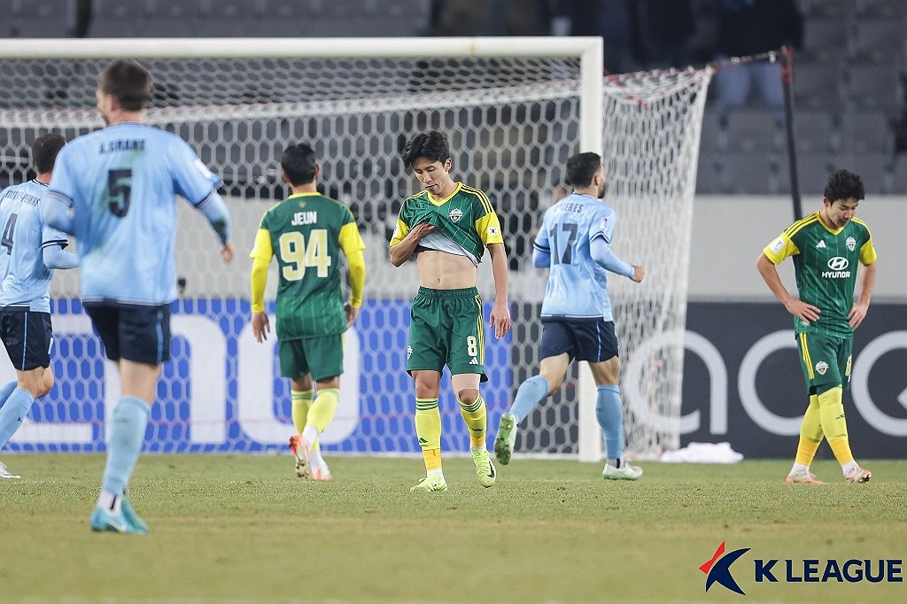 전북, ACL2 8강 1차전서 시드니에 0-2 완패…4강행 빨간불