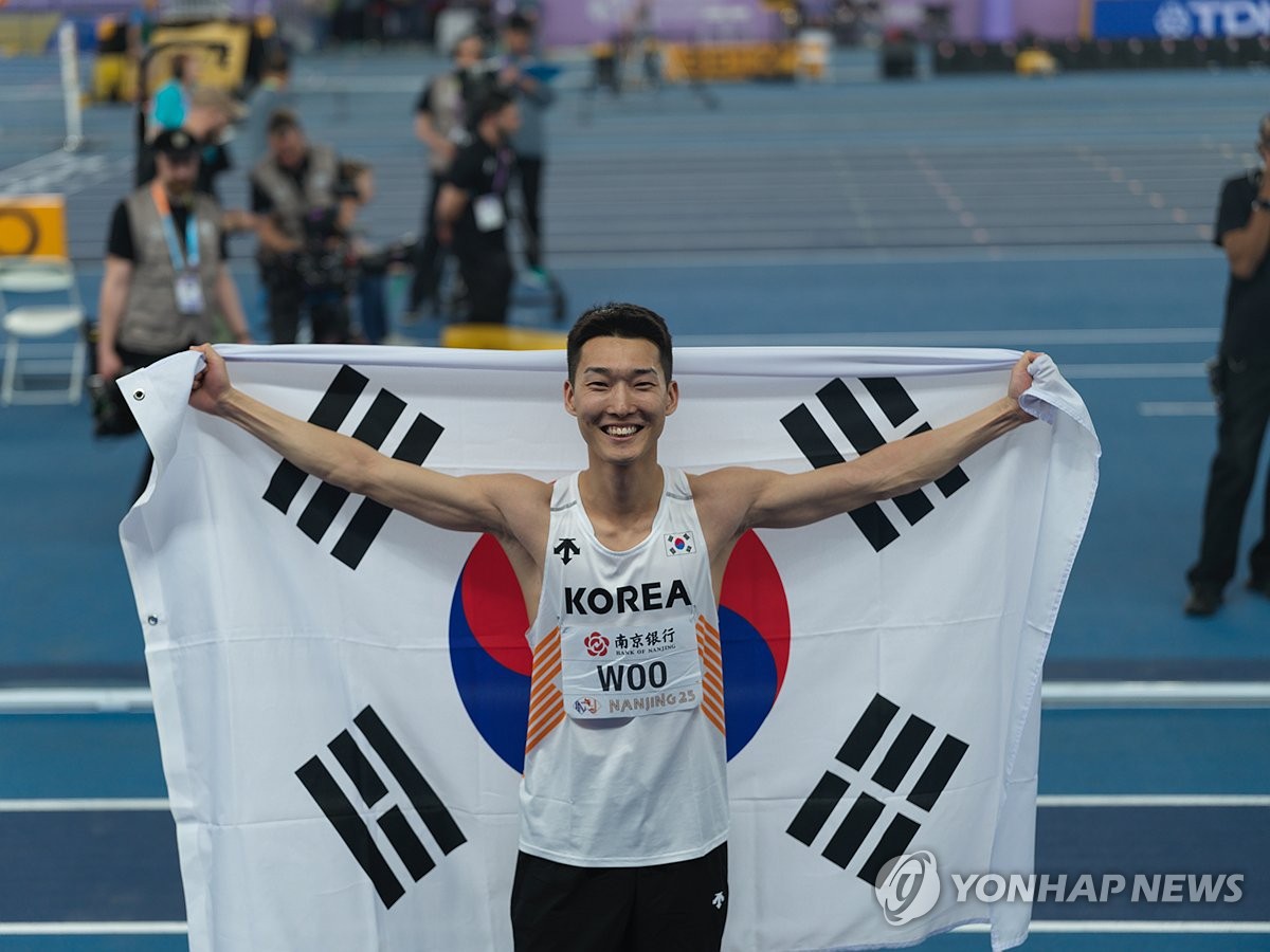 우상혁, 세계실내육상선수권 높이뛰기 우승