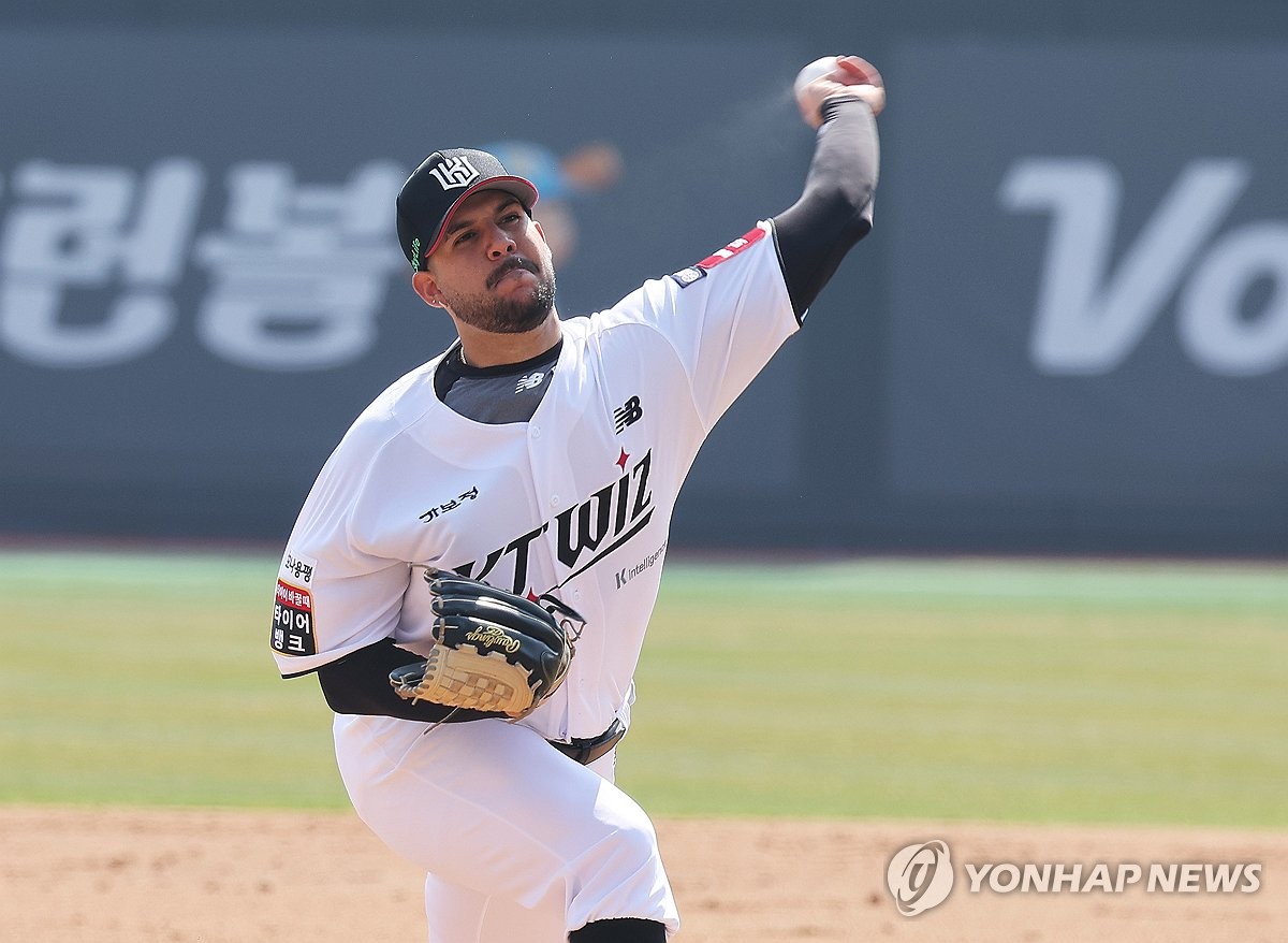 역투하는 헤이수스