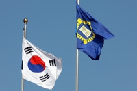 李재판리스크 털었지만…민주, '조희대 거취압박' 전방위 공세