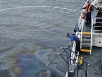 Navy vows to prevent oil spills after massive containment efforts