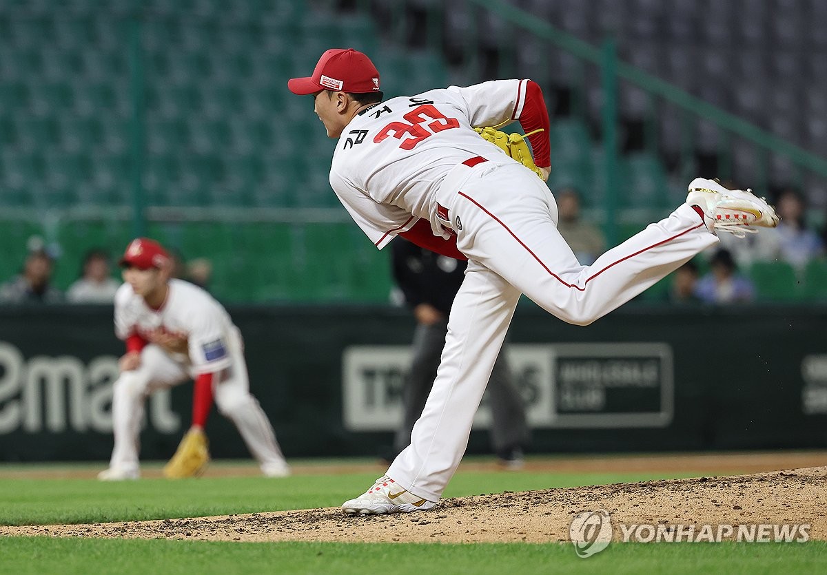 SSG 김건우 역투