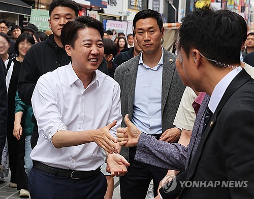 이준석 "이재명, 과거에 부정선거 신봉하고선…자진 사퇴하라"
