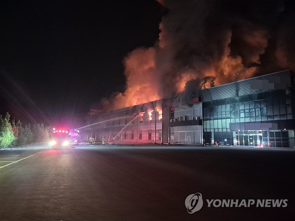 천안 車부품 공장서 불…3시간 30여분 만에 완진
