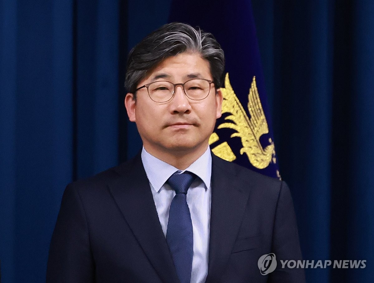 재정보좌관 "세율 인상, 손쉬운 방법이지만 그러지 않을 것"(종합)