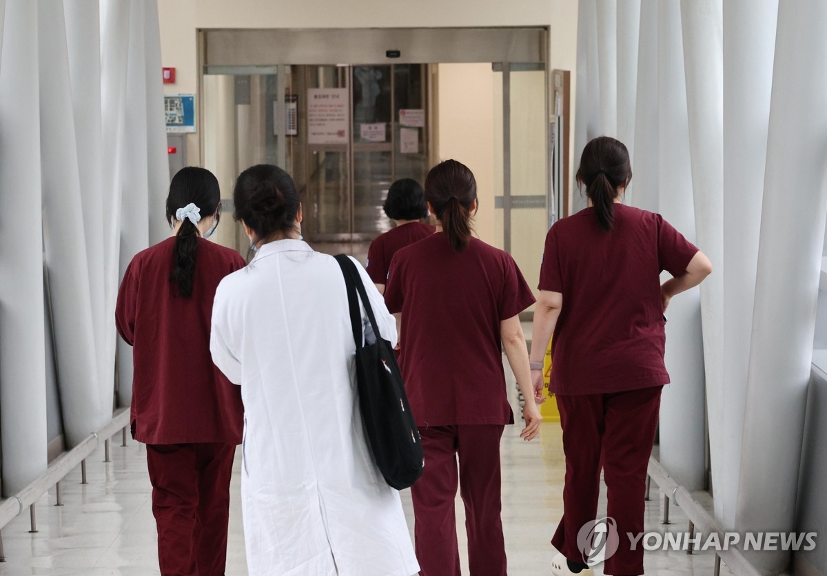 전공의 복귀 논의 맞춰 간호사 모집 나선 부산 수련병원