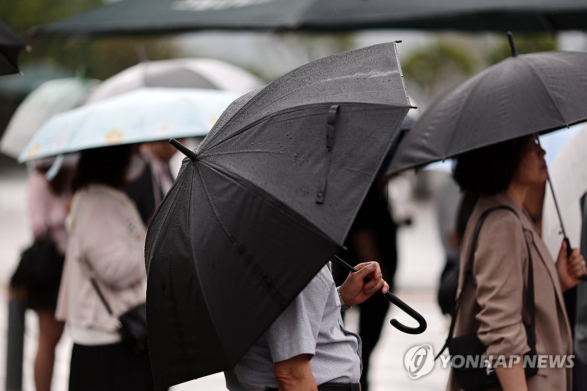 목요일 비 대부분 그쳐…남부지방 중심 