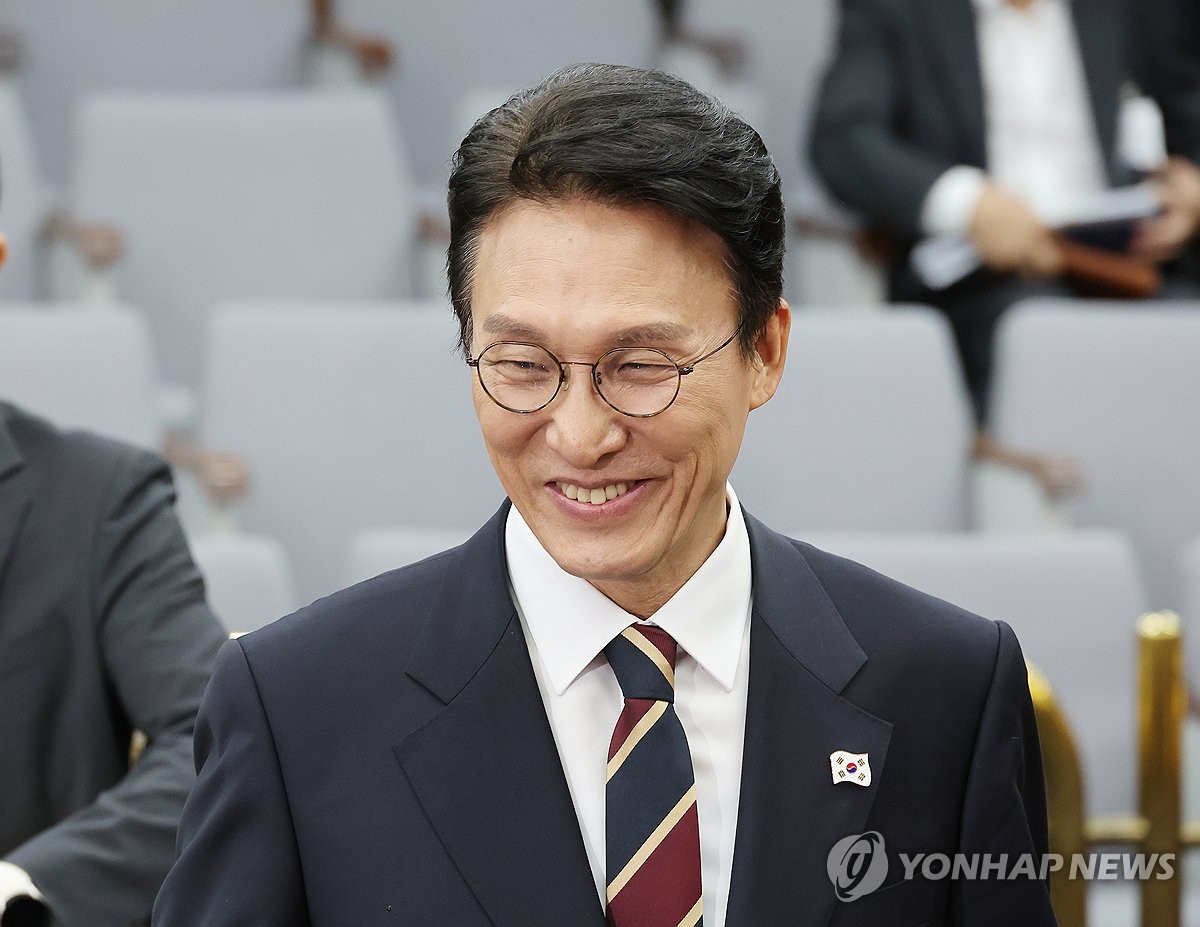 '김민석, 국무총리로 적합' 43％·'부적합' 31％[…