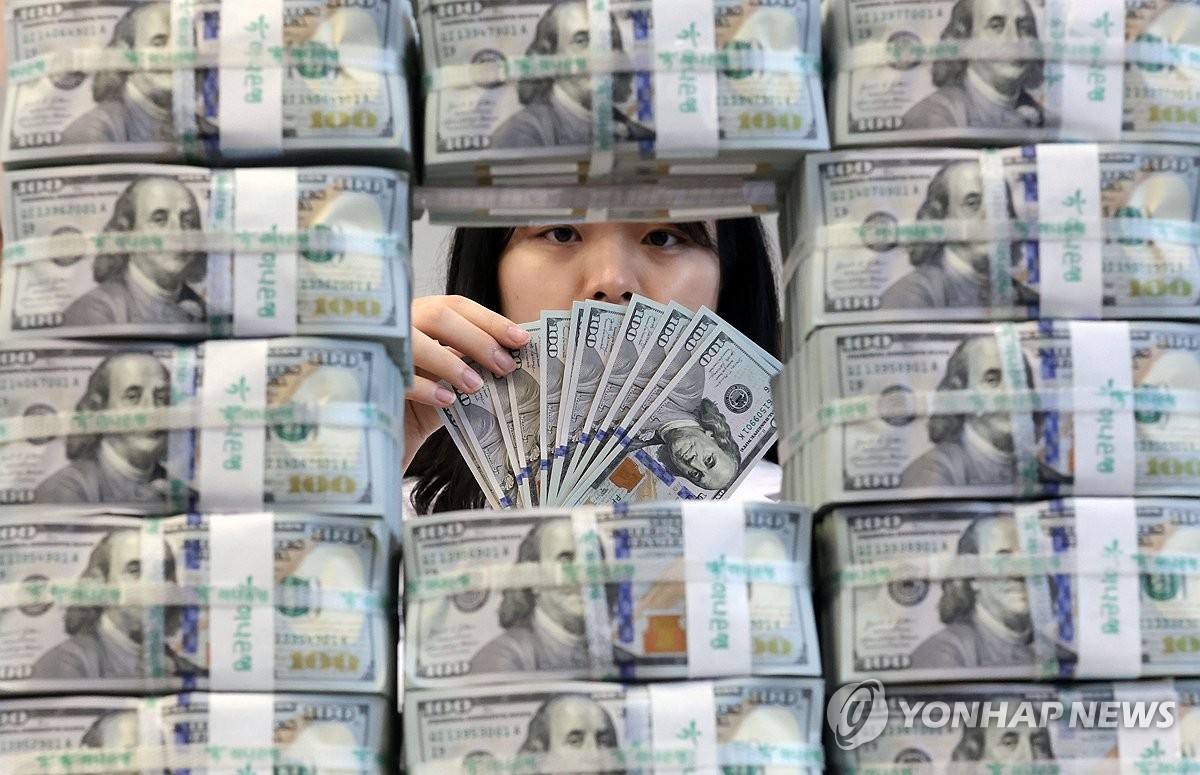 환율, 1,380원대 후반으로 상승…美 물가에 관세정책…
