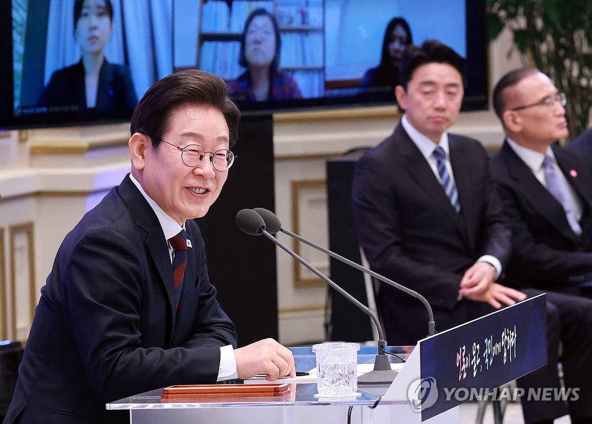 李대통령 "검찰 수사·기소 분리 이견 없어…추석 전 얼개 가능"