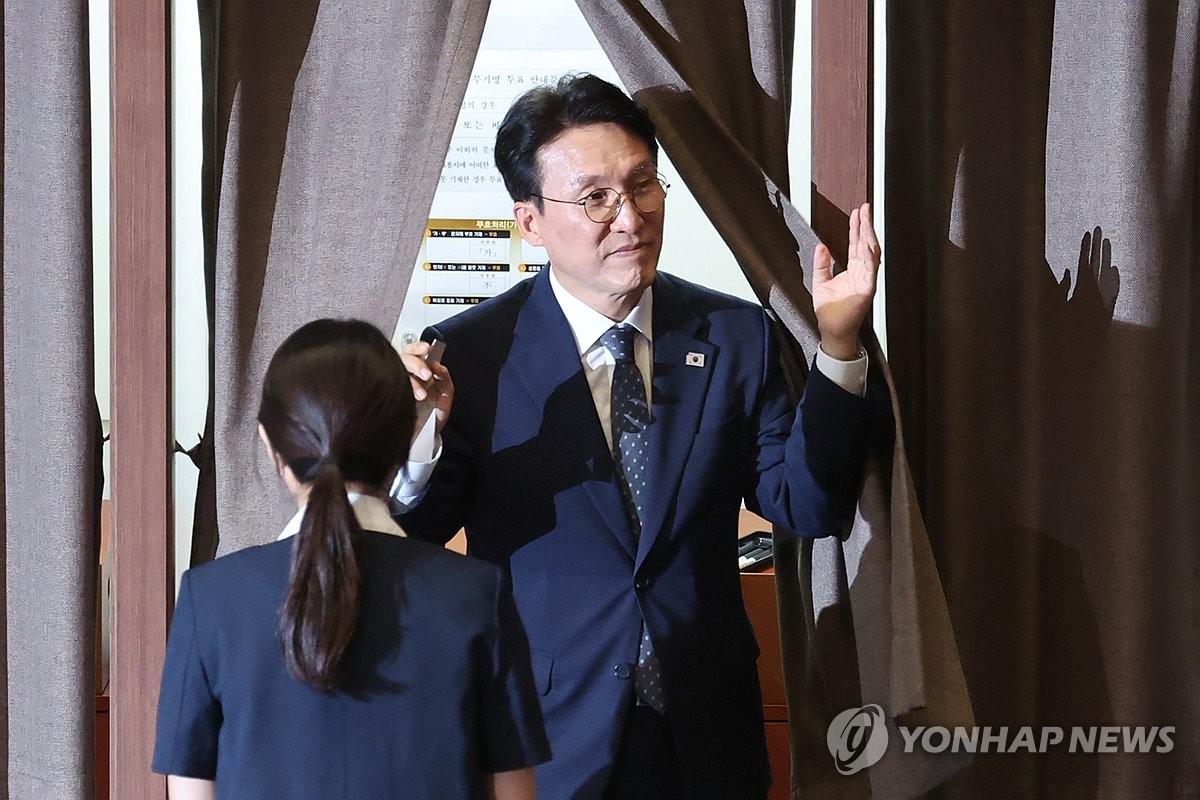 [2보] 김민석 총리후보 인준안 국회 통과…李대통령 지명 29일만
