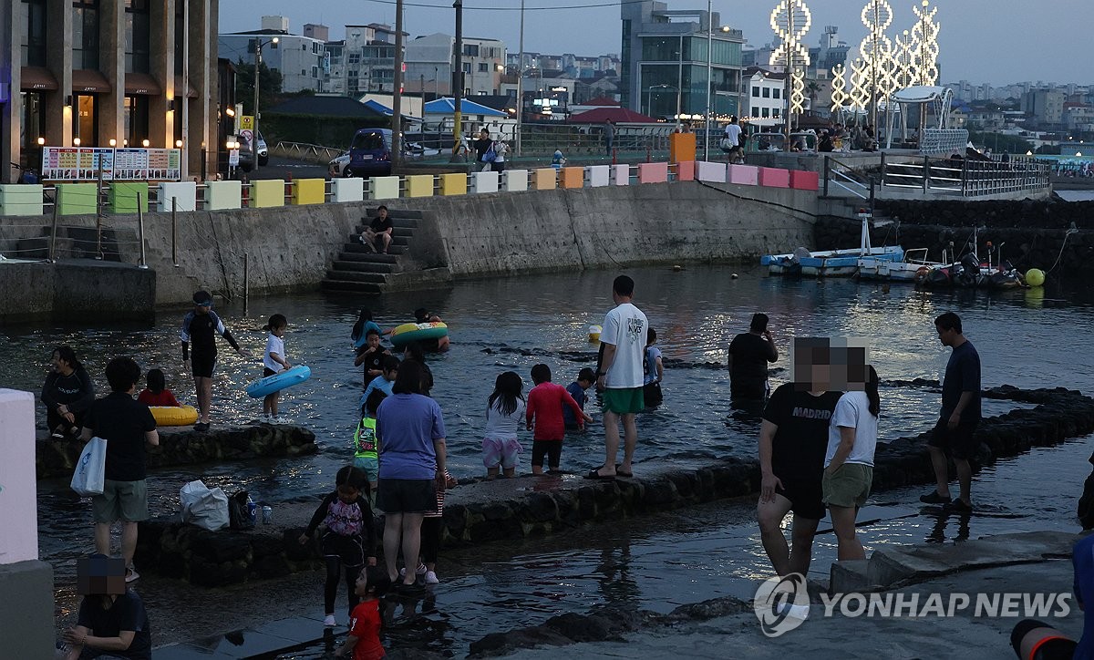 제주서 나흘째 이어진 열대야…서귀포 최저 26.3도