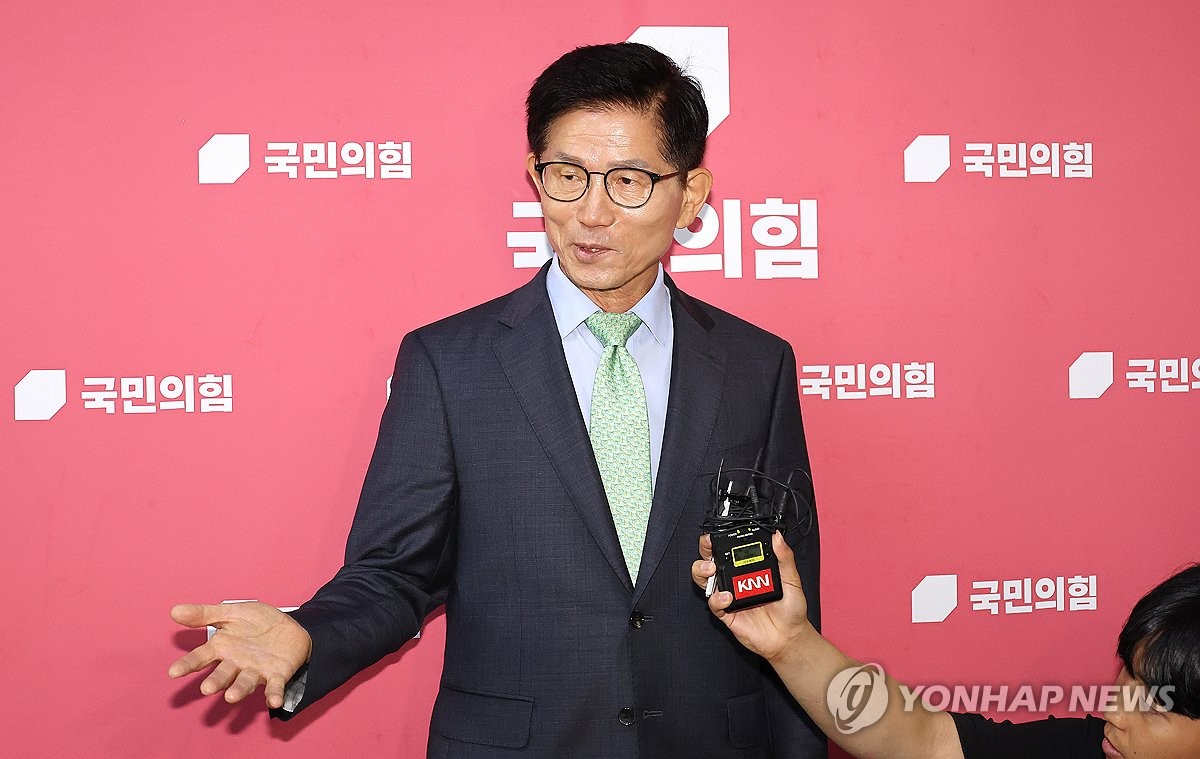 김문수 "국힘, 하루이틀에 개선 안돼…안철수 혁신위원장 적합"