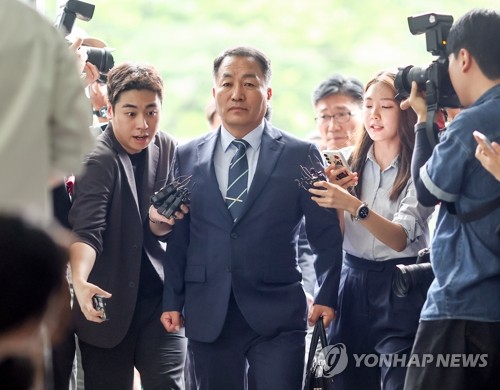 순직해병특검, 'VIP 격노설' 핵심 김계환 소환…피의자 조사