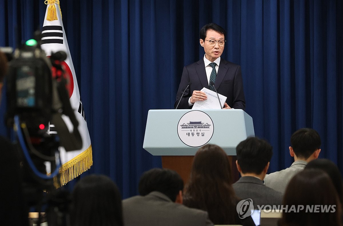 李대통령, 인천 맨홀사고에 "일터의 죽음 멈출 특단조치…