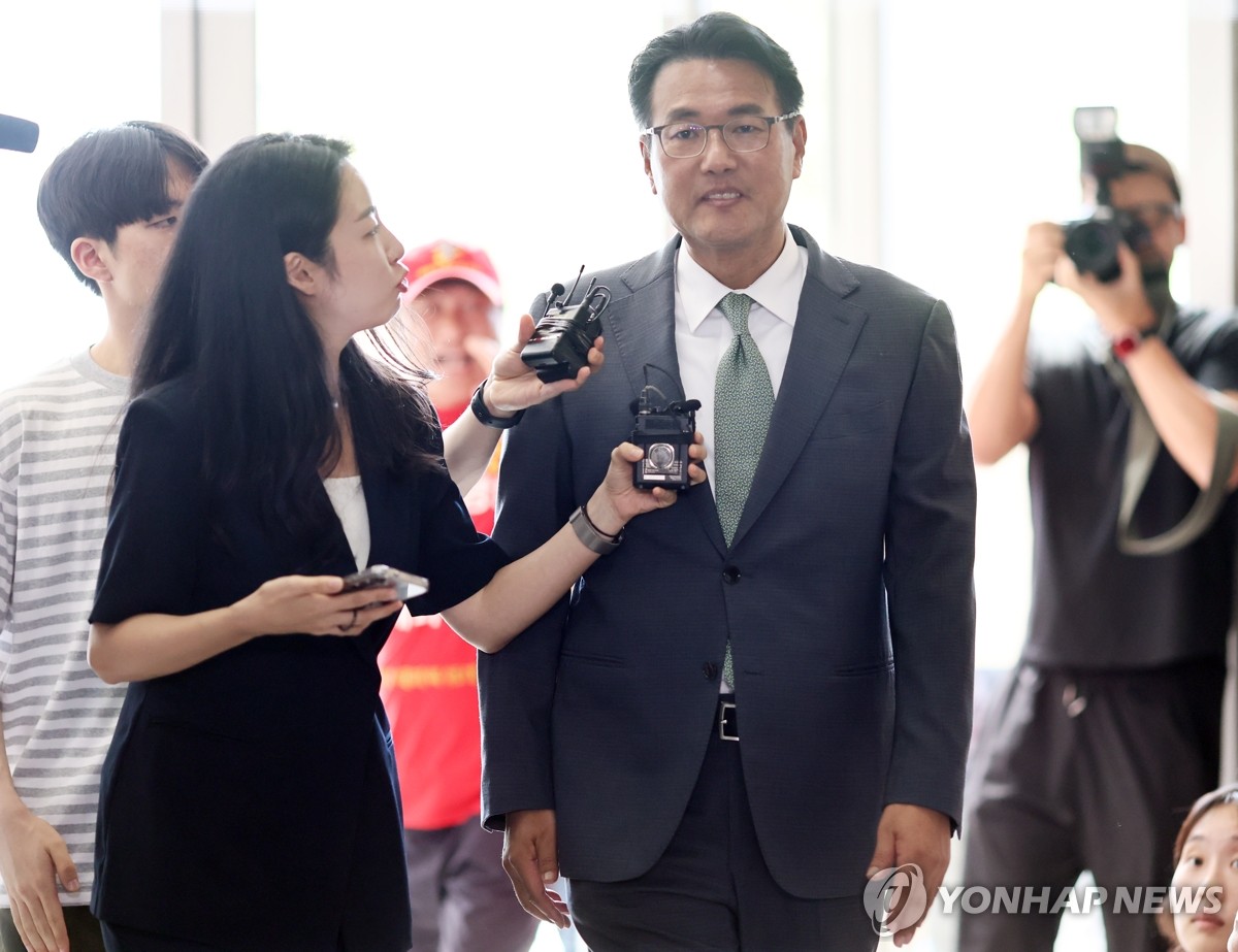 해병특검, 'VIP 격노설' 김태효 7시간 조사…수사외…