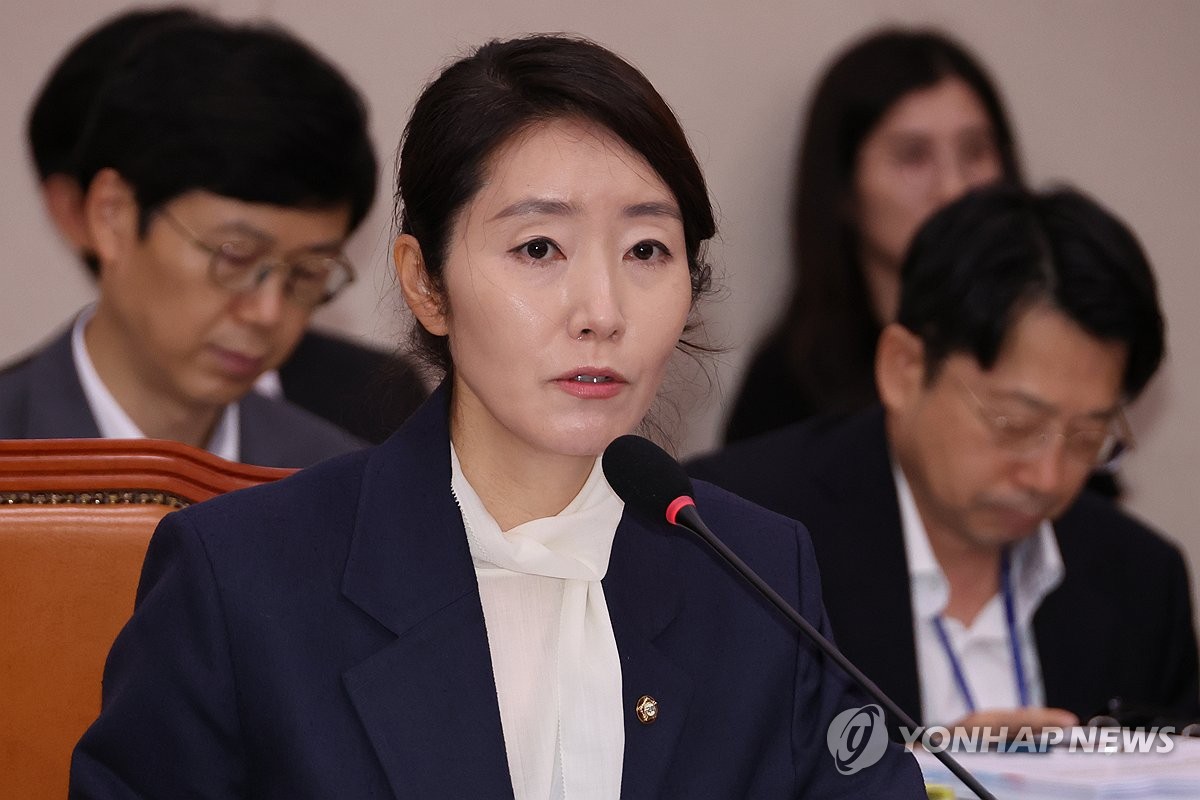장애 자녀 언급하며 울컥한 강선우…쓰레기봉투 등장한 청…