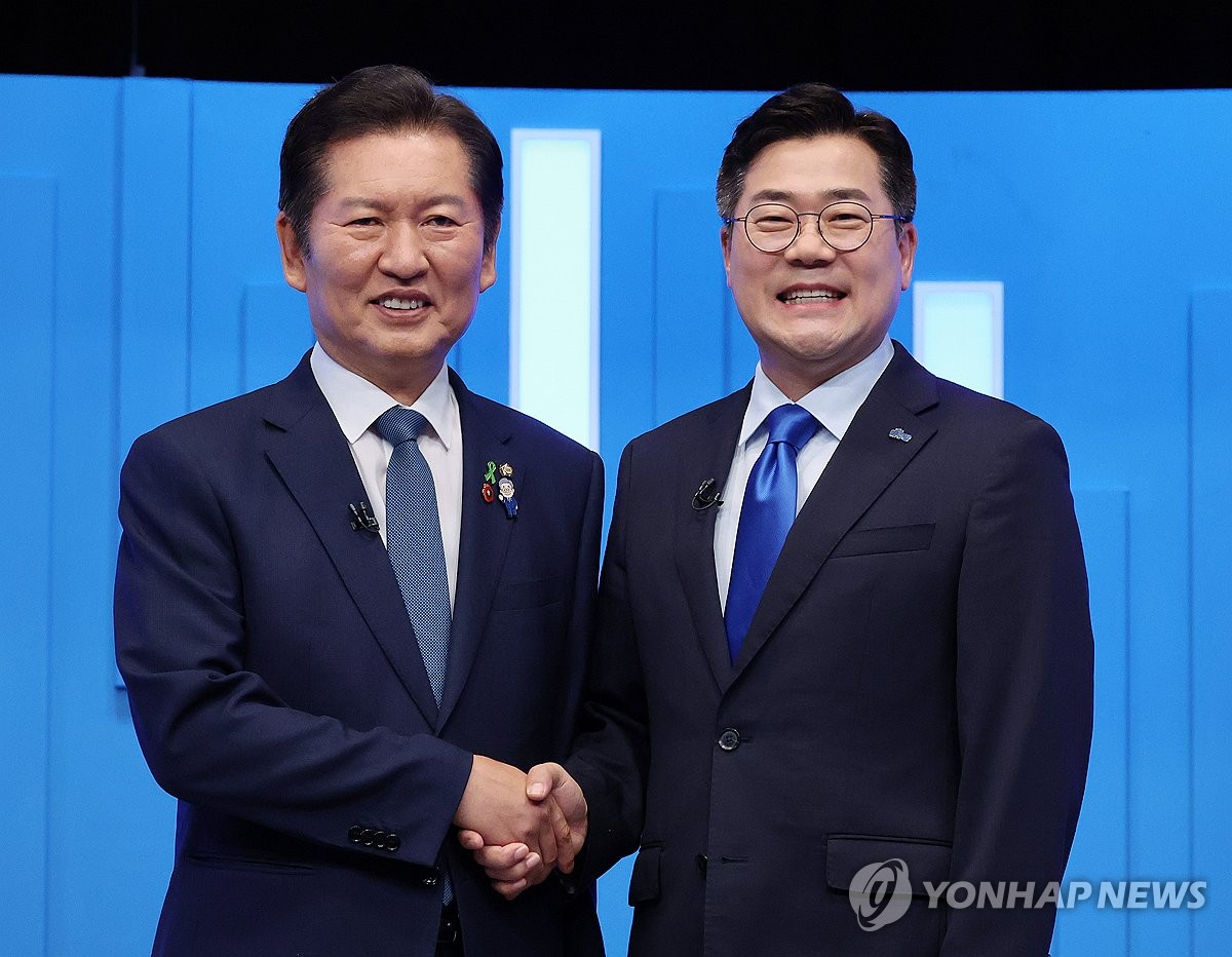 [속보] 민주 당대표 충청 경선 당원투표…정청래 62.77%·박찬대 37.23%