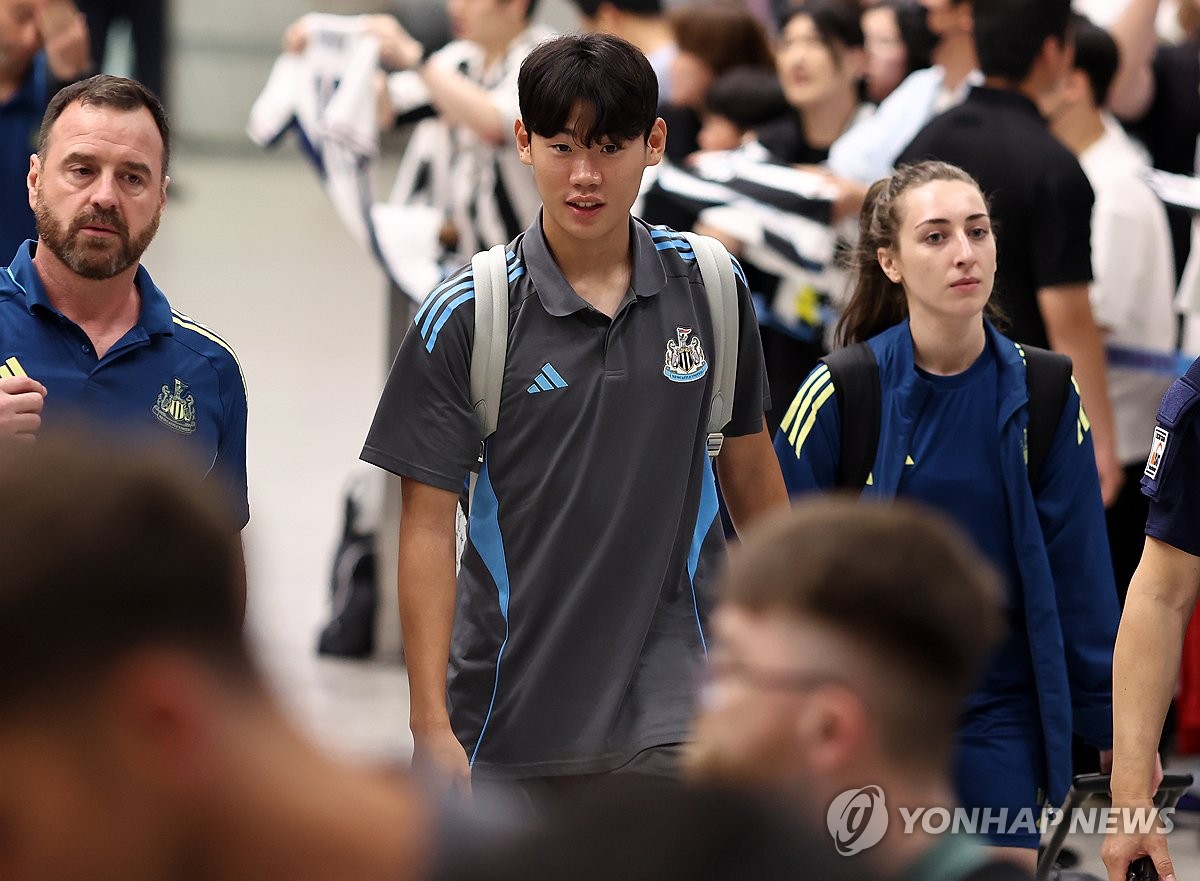 뉴캐슬 유나이티드, 박승수 귀국