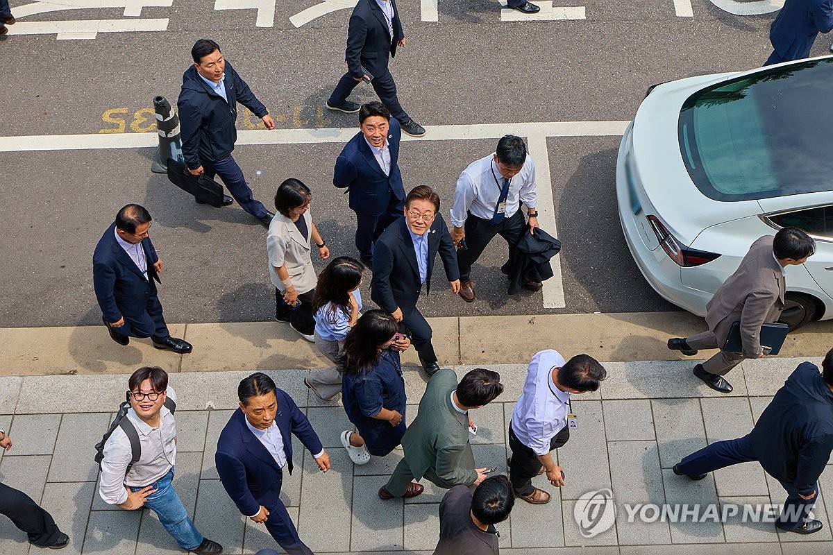 李대통령 '저도 구상' 주목…한미회담·광복절 특사 고심…
