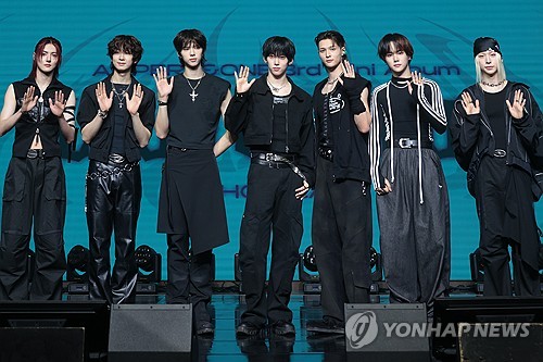 訳ありお写真　　ジョングク③   写真 ジョングク「3D」MV 再生1億回超 | 聯合ニュース