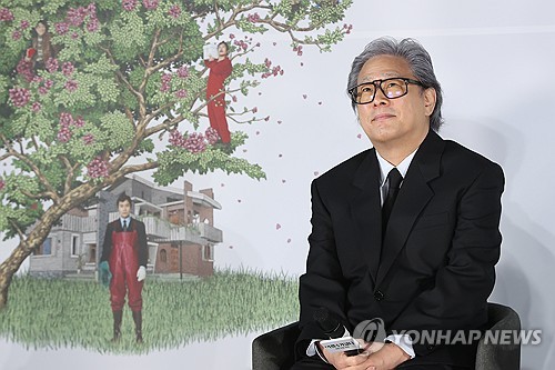Park Chan-wook finds humor in man's tragic plight in 'No Other Choice'