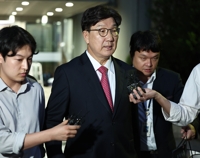 권성동 구속심사 4시간반만에 종료…이르면 오늘 밤 결정