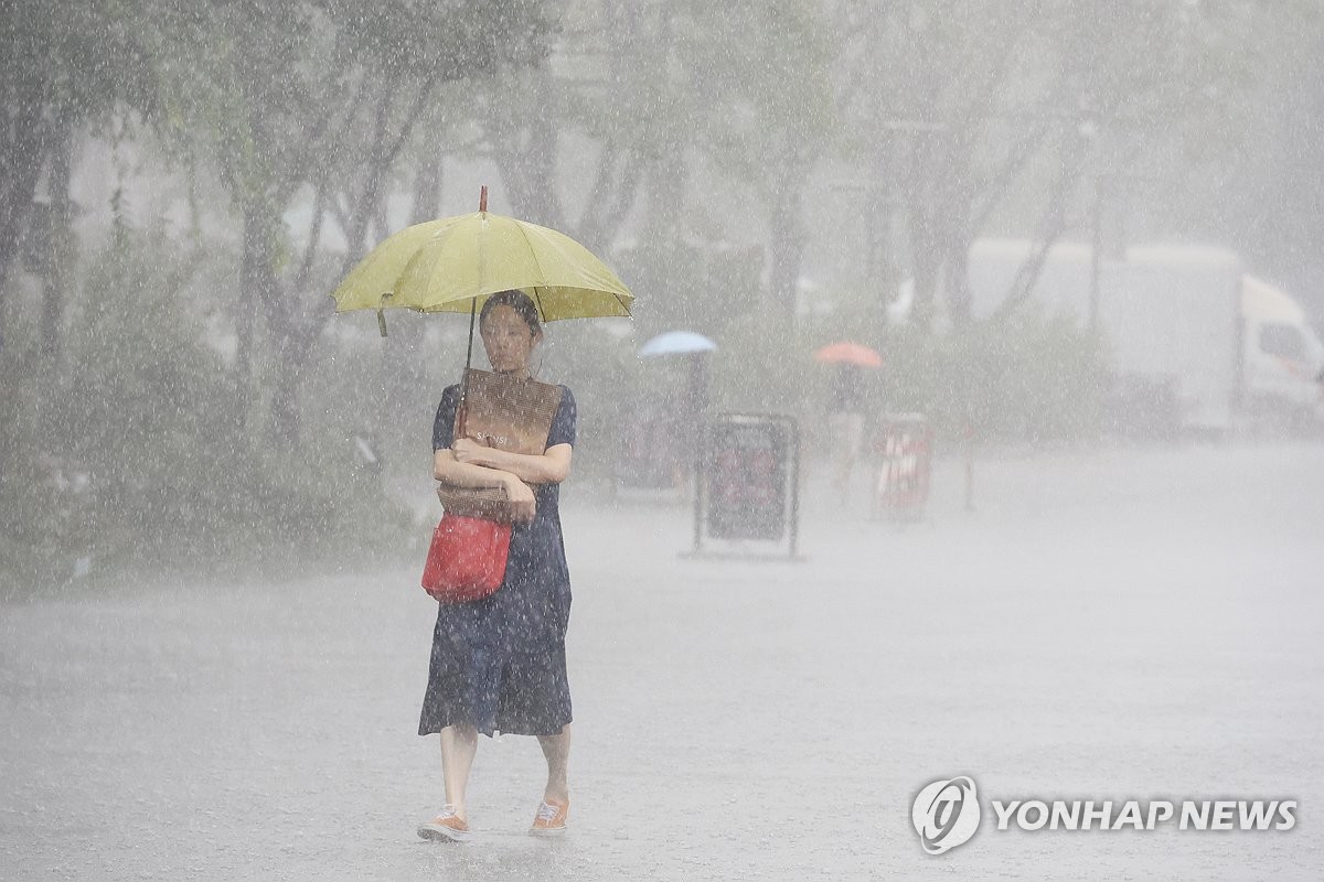 ソウルに激しい雨