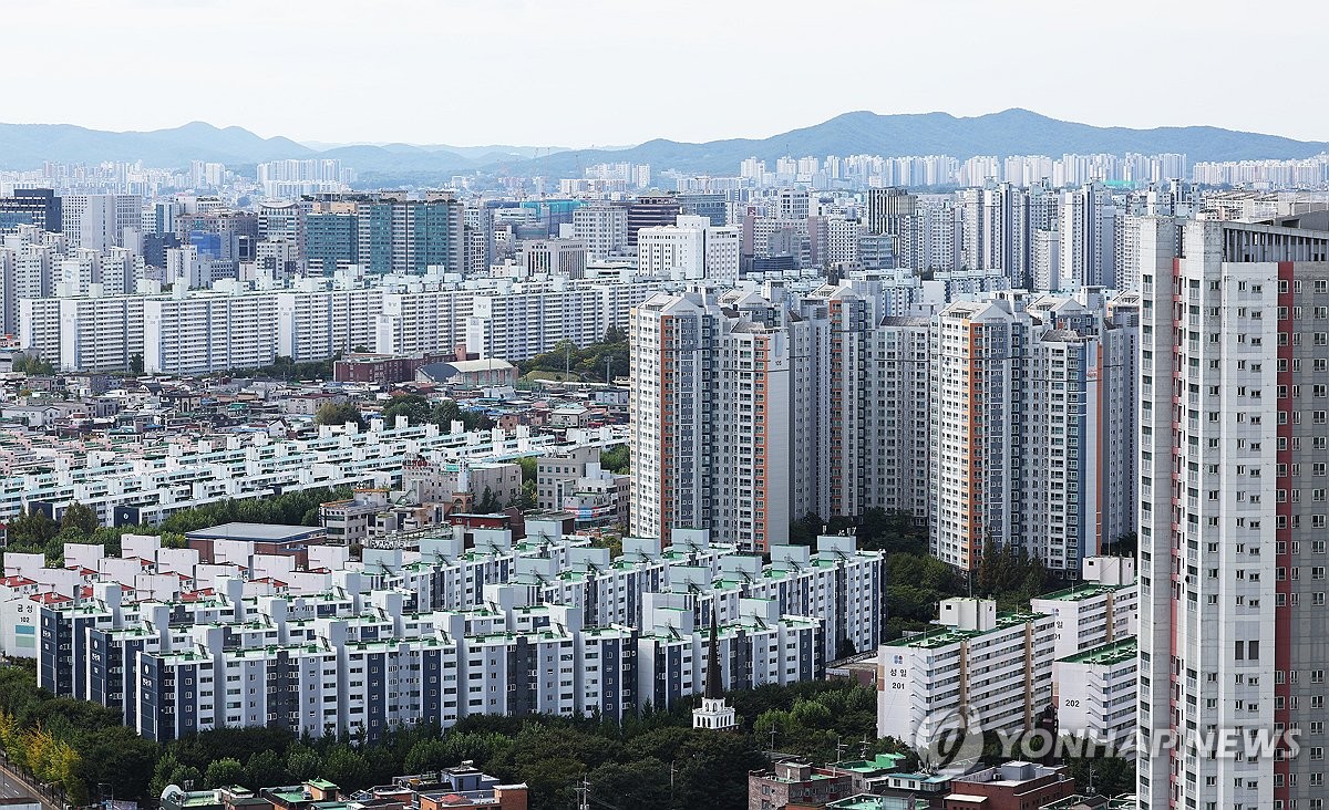 서울 전역 규제지역, 경기 12곳도 해당