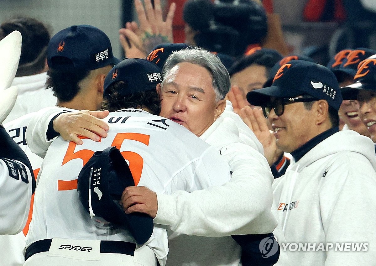 김경문 한화 감독 폰세 호투가 승인…문동주, 한국시리즈 선발