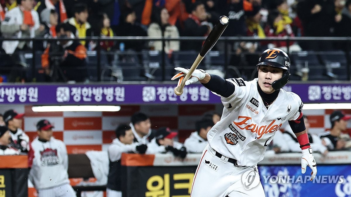 한화, 8회말 역전 드라마…한국시리즈 2패 뒤 1승 '반격'