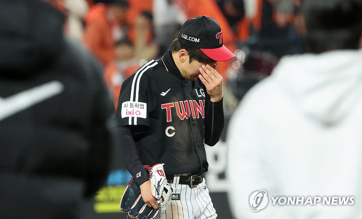 '눈물 왈칵' LG 박해민 "병살타 미안했는데 동료들이 날 살렸다"