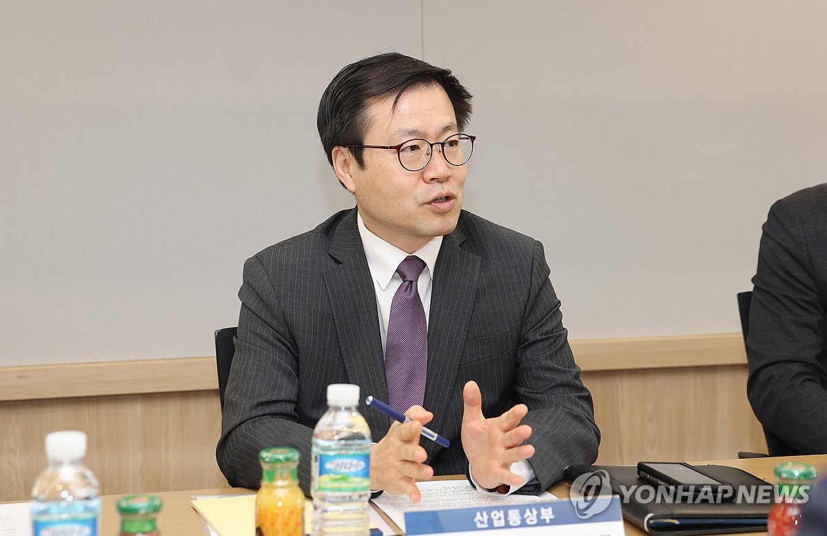 Trade minister meets European business leaders to promote investment in S. Korea