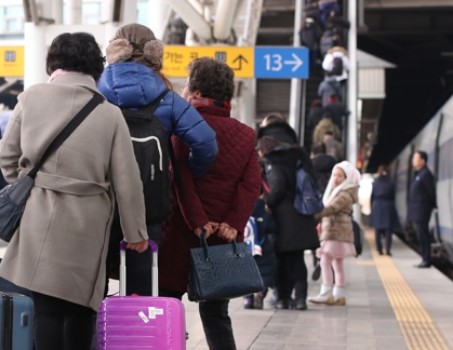 가족여행 여전히 '대세'…성인자녀 동반 여행이 가장 많아