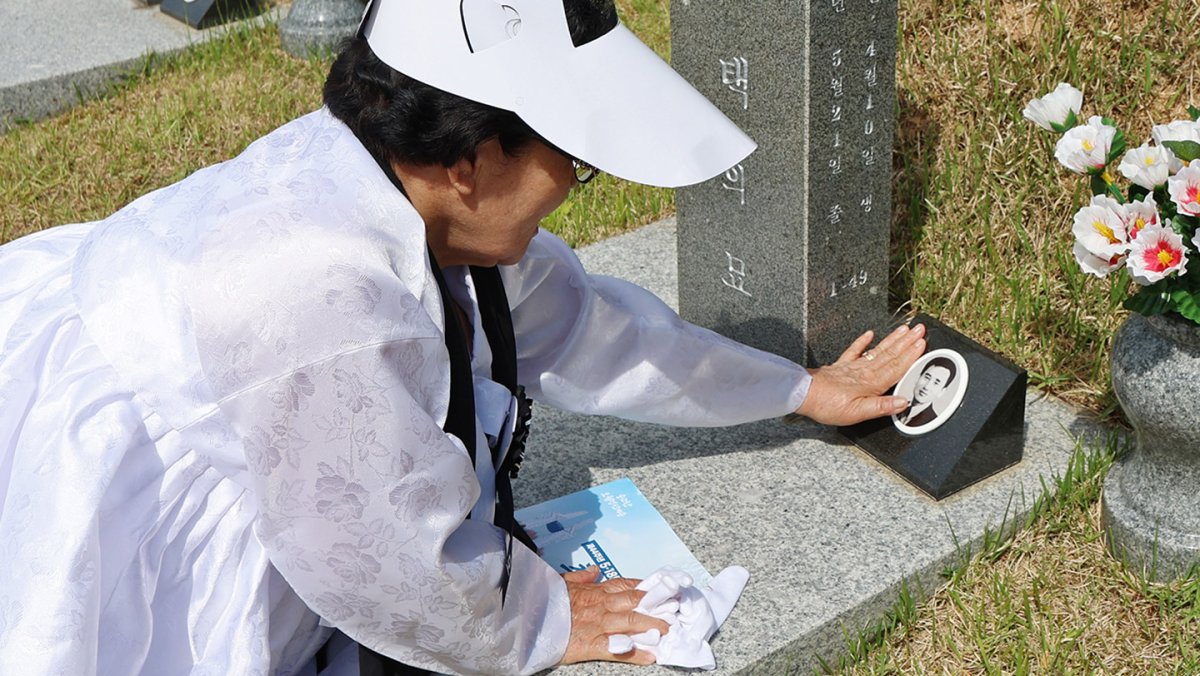 '그리운 얼굴'…광주 국립 5·18 민주묘지