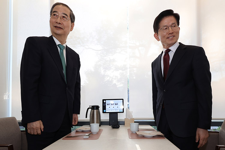 김문수-한덕수 단일화 담판 결렬…"합의된 사항 없다"