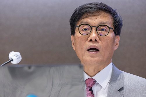 한은 총재 "선택적 지원이 자영업자 돕는 데 효율적"