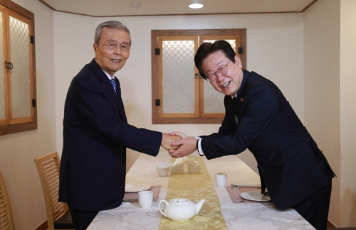 李대통령, 미국 특사로 김종인 검토…곧 발표할 듯